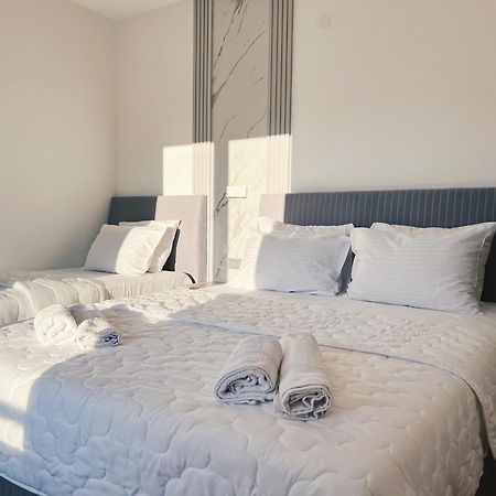Apartments Fat E Jet - Pool & Breakfast Улцинь Екстер'єр фото