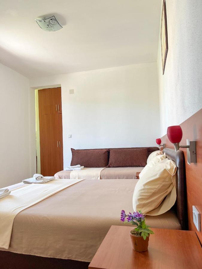 Apartments Fat E Jet - Pool & Breakfast Улцинь Екстер'єр фото