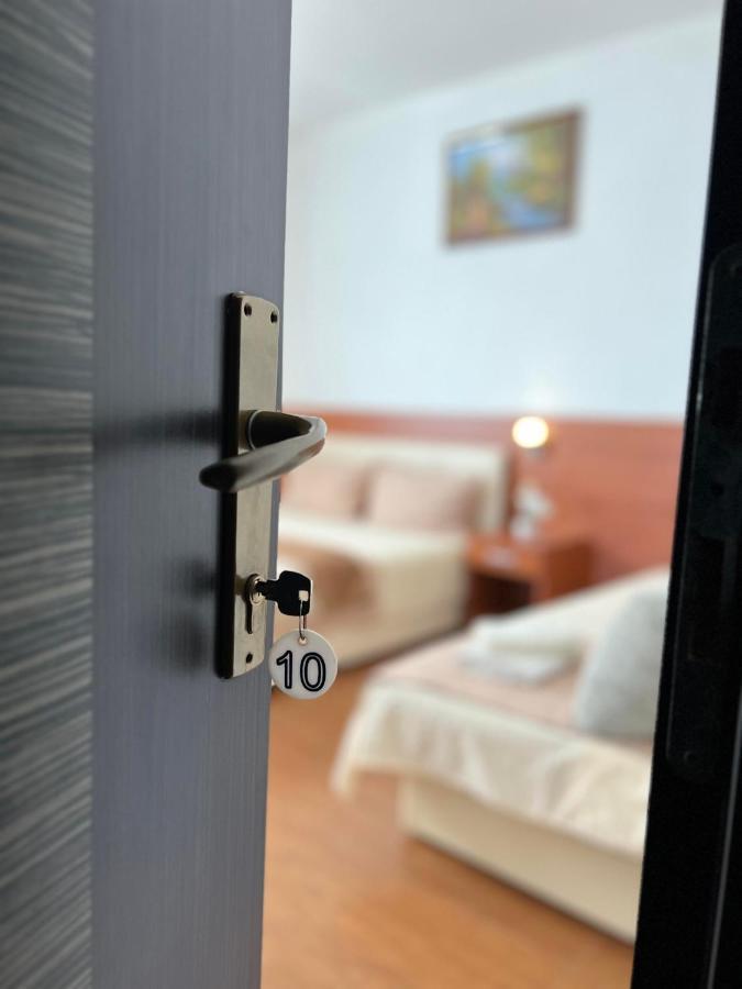 Apartments Fat E Jet - Pool & Breakfast Улцинь Екстер'єр фото