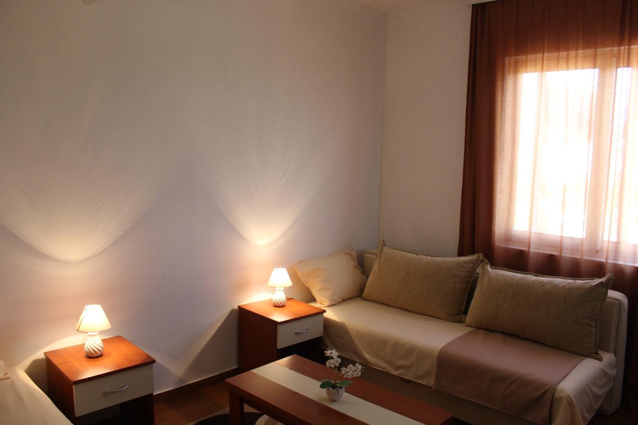 Apartments Fat E Jet - Pool & Breakfast Улцинь Екстер'єр фото
