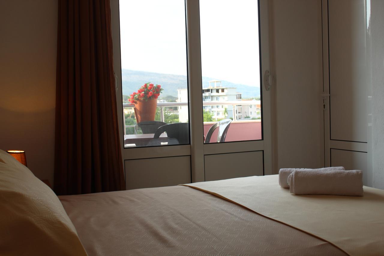 Apartments Fat E Jet - Pool & Breakfast Улцинь Екстер'єр фото