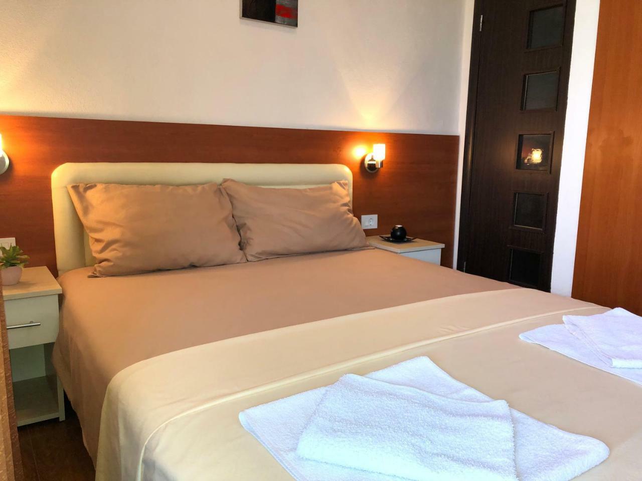 Apartments Fat E Jet - Pool & Breakfast Улцинь Екстер'єр фото